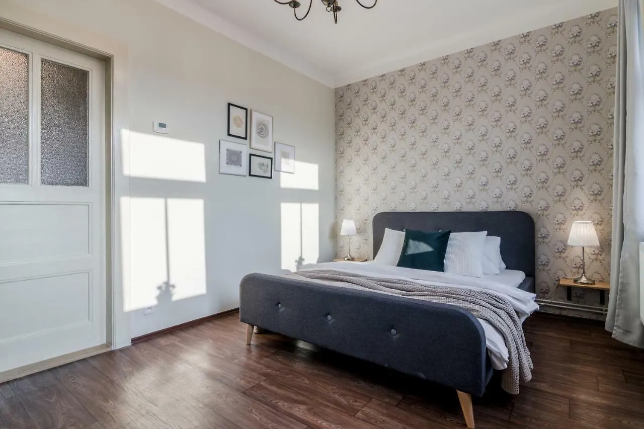 Apt With Sunny Garden Prague By Michal&Friends Apartment