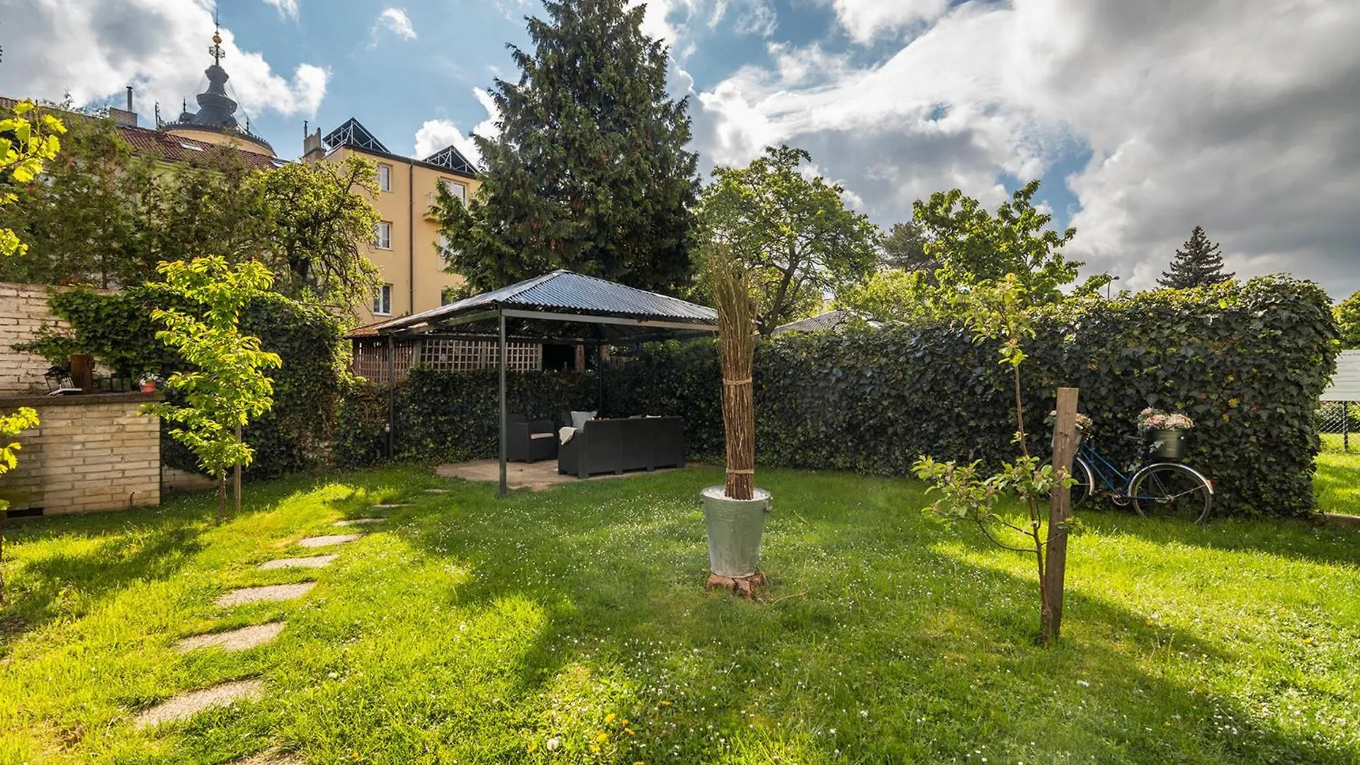 Apartment Apt With Sunny Garden Prague By Michal&Friends Czech Republic