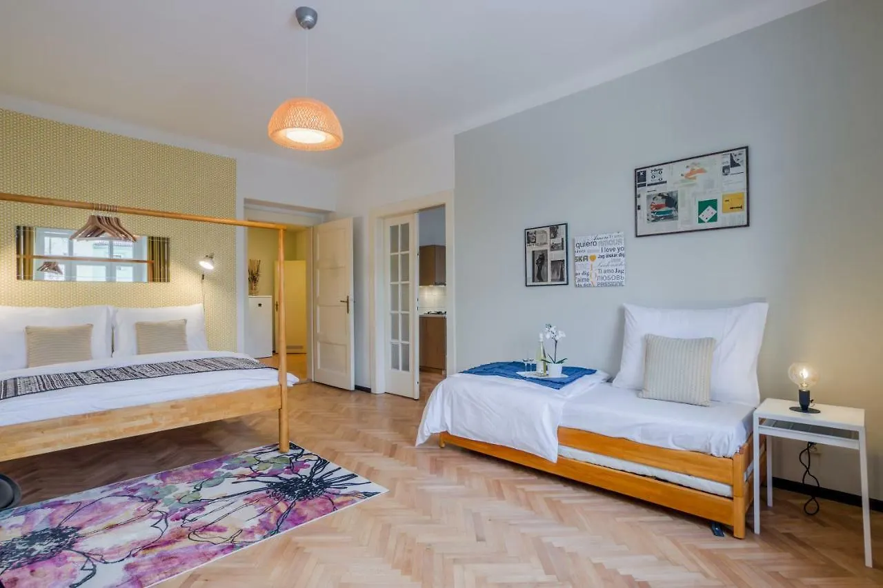 Apt With Sunny Garden Prague By Michal&Friends
