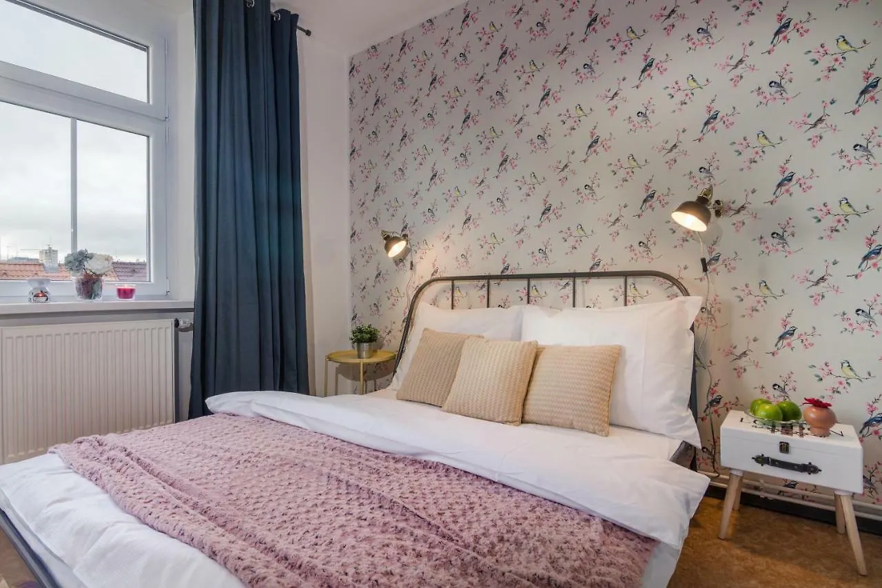 Apartment Apt With Sunny Garden Prague By Michal&Friends